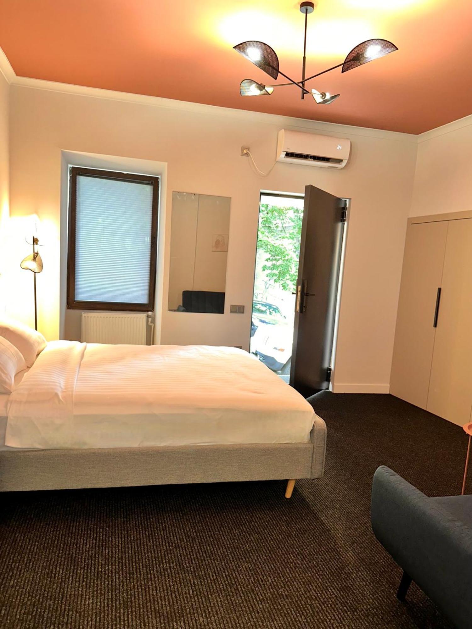 Salve Hotell Tbilisi Exteriör bild